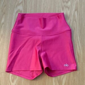 ALO Yoga 3" High-Waist Airlift Short in Pink Summer Crush Size XS